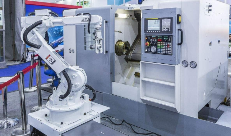 隨著科技的不斷進(jìn)步，機(jī)械設(shè)備行業(yè)將繼續(xù)開展科技創(chuàng)新，提高技術(shù)水平，這將使機(jī)械設(shè)備行業(yè)具有更強(qiáng)的競爭力。