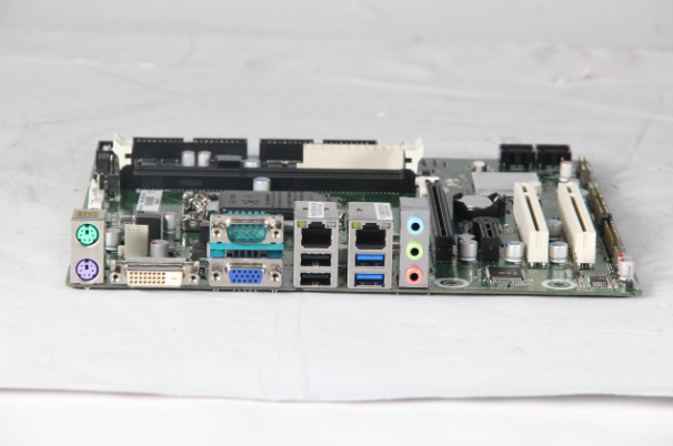 研華工控機(jī)主板.png 研華工控機(jī)主板.png