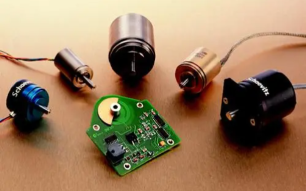 4U工控機(jī)擴(kuò)展性.png 4U工控機(jī)擴(kuò)展性.png