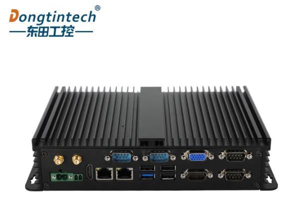 東田嵌入式工控機(jī).png